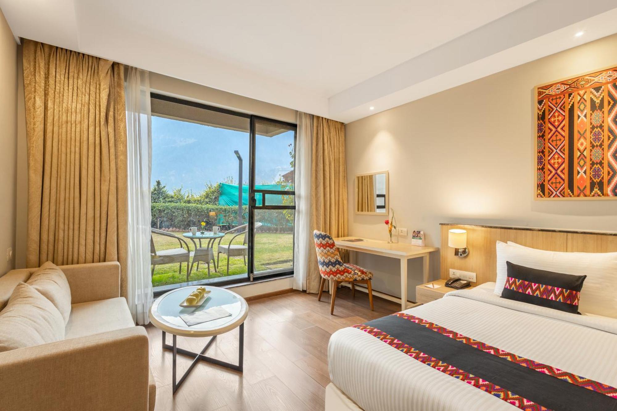Sterling Manali Hotel Екстериор снимка